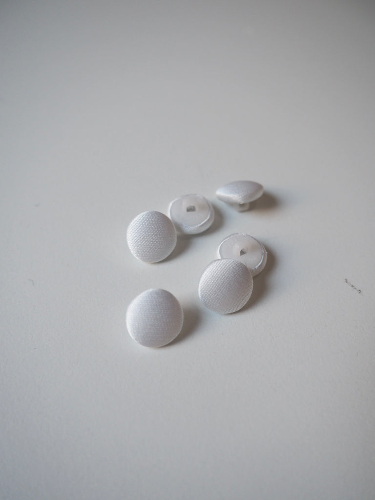 White Satin Covered Buttons 13mm/20L