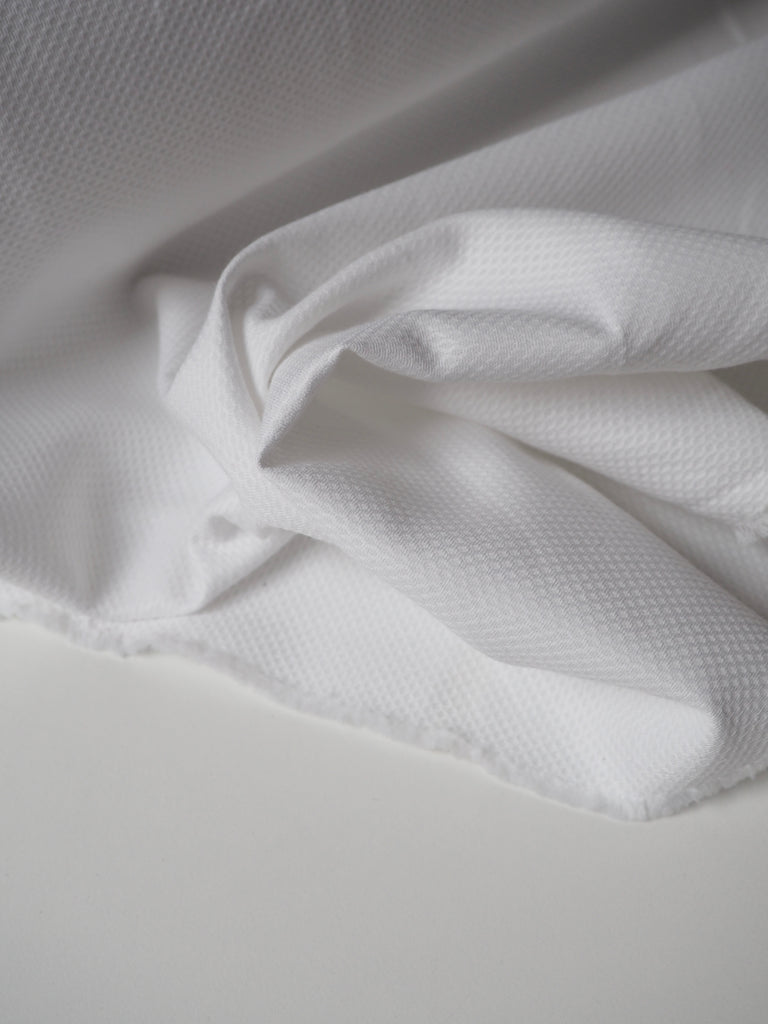 White Tuxedo Comb Cotton