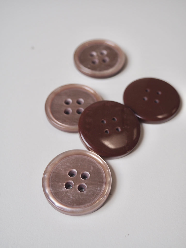 Rose Faux Shell Buttons 30mm/48L