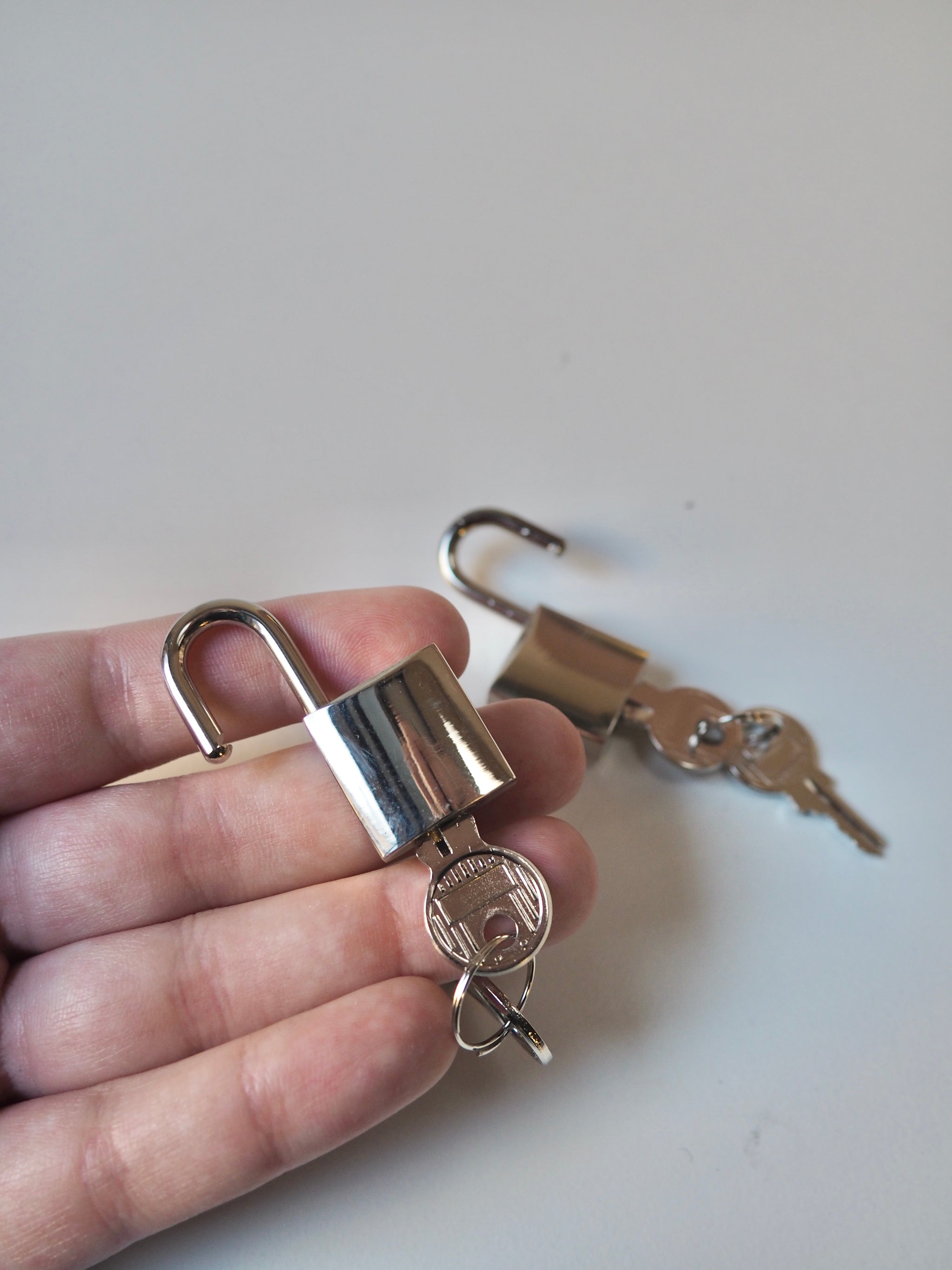 Silver Padlock 35mm – The New Craft House