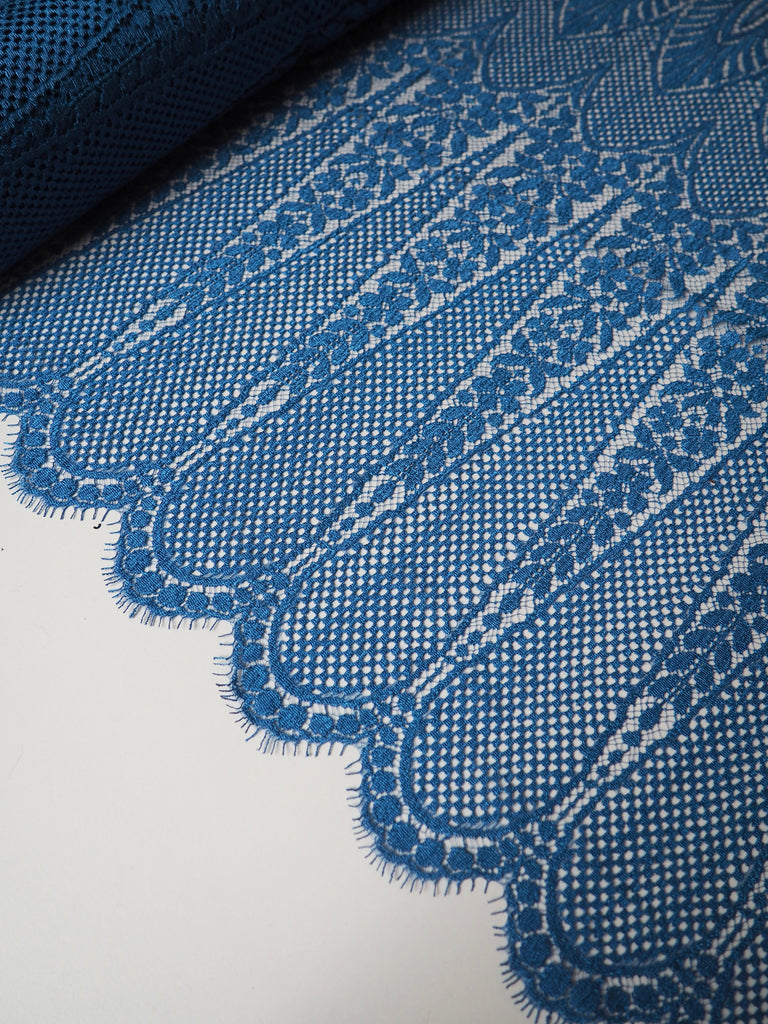 Sapphire Raindrop Scallop Lace