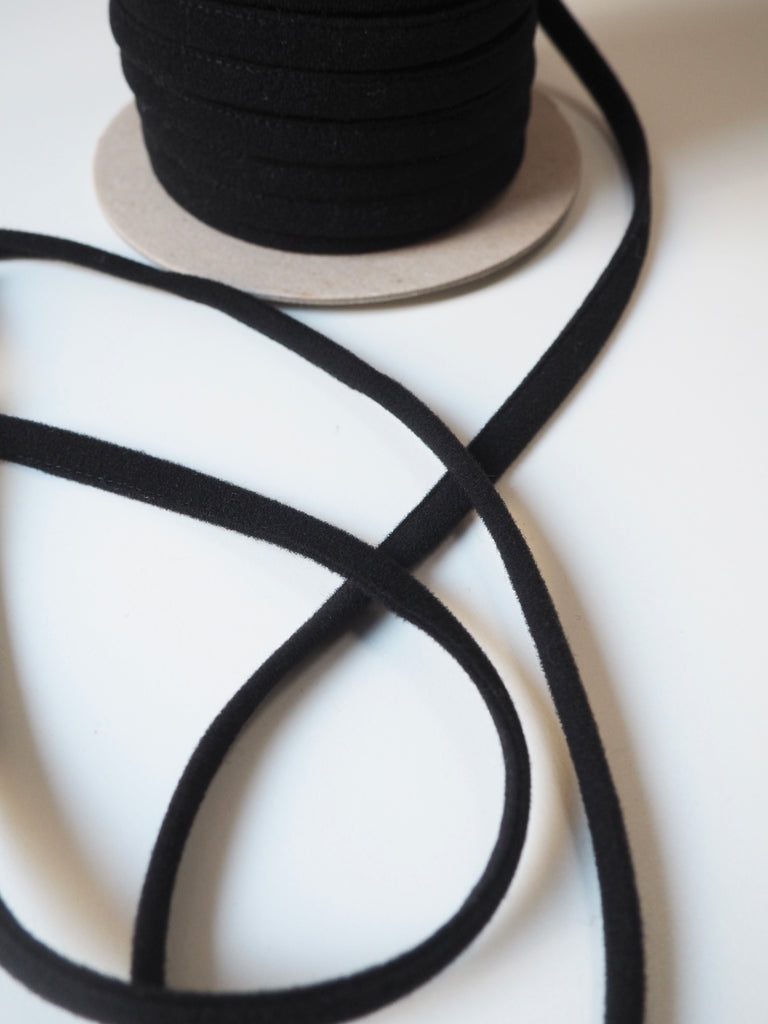 Black Underwire Casing 10mm