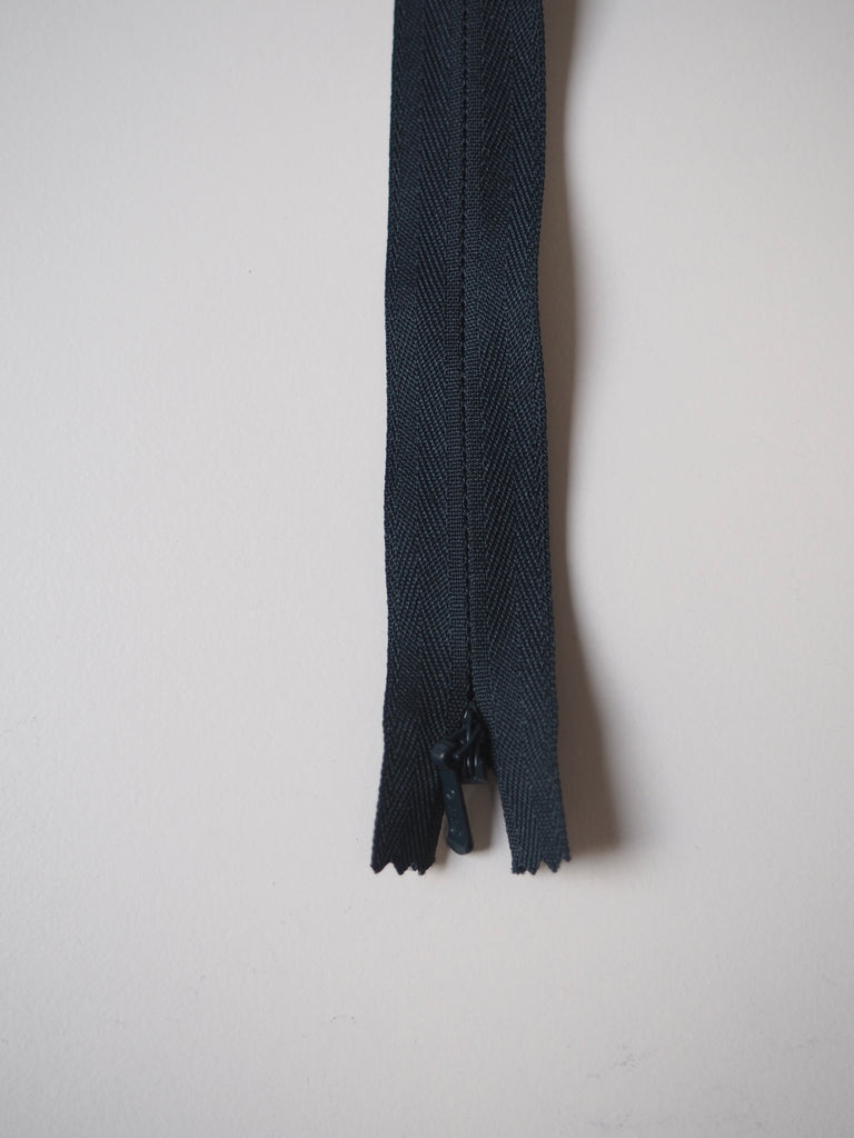 YKK 60cm/23inch Invisible Zips