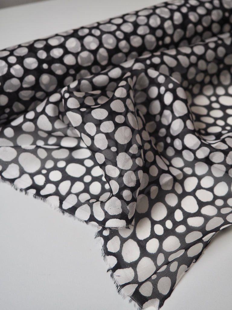 B+W Pebble Print Silk Chiffon