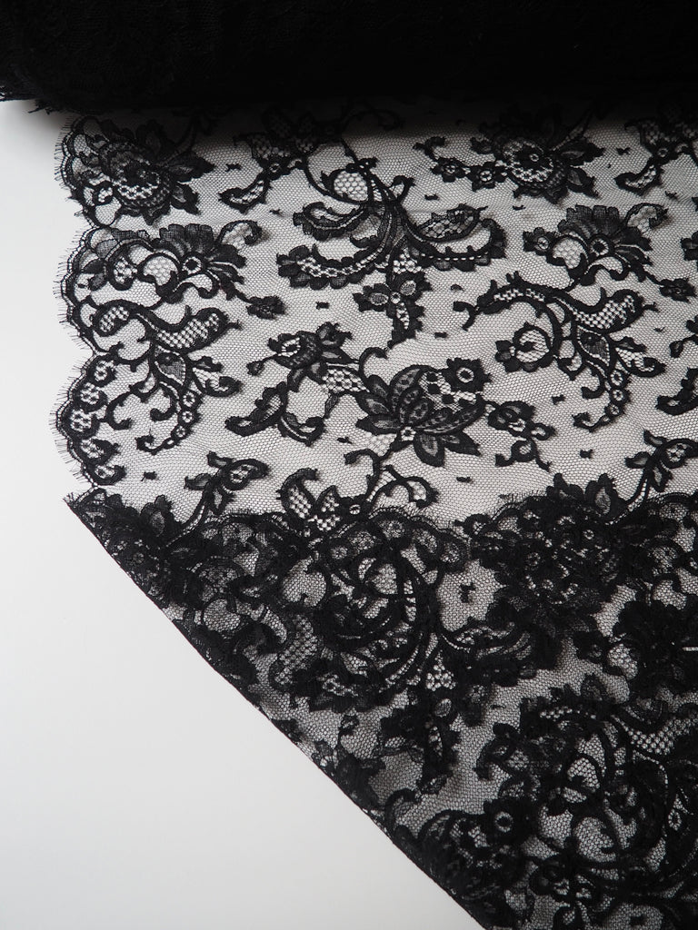 Black Scalloped Chantilly Lace