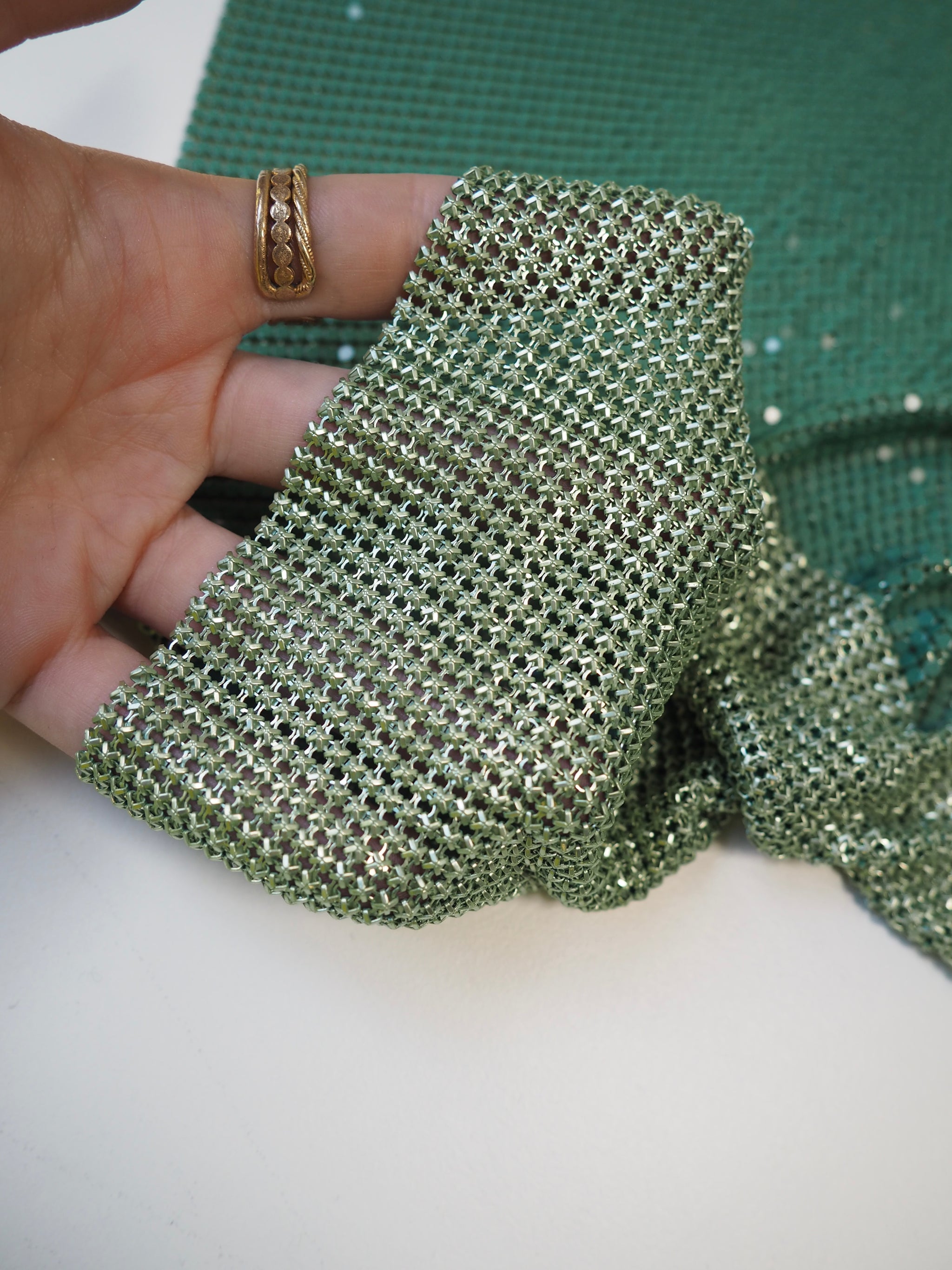 Green Chainmail – The New Craft House display picture 2
