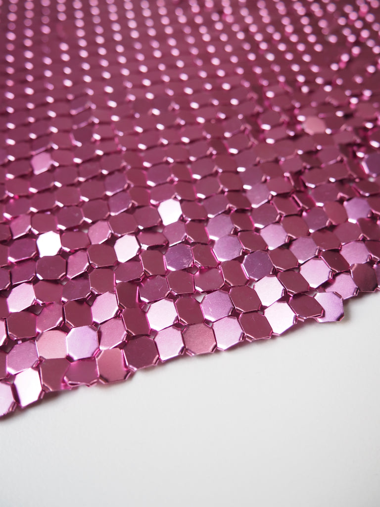Large Candy Pink Chainmail