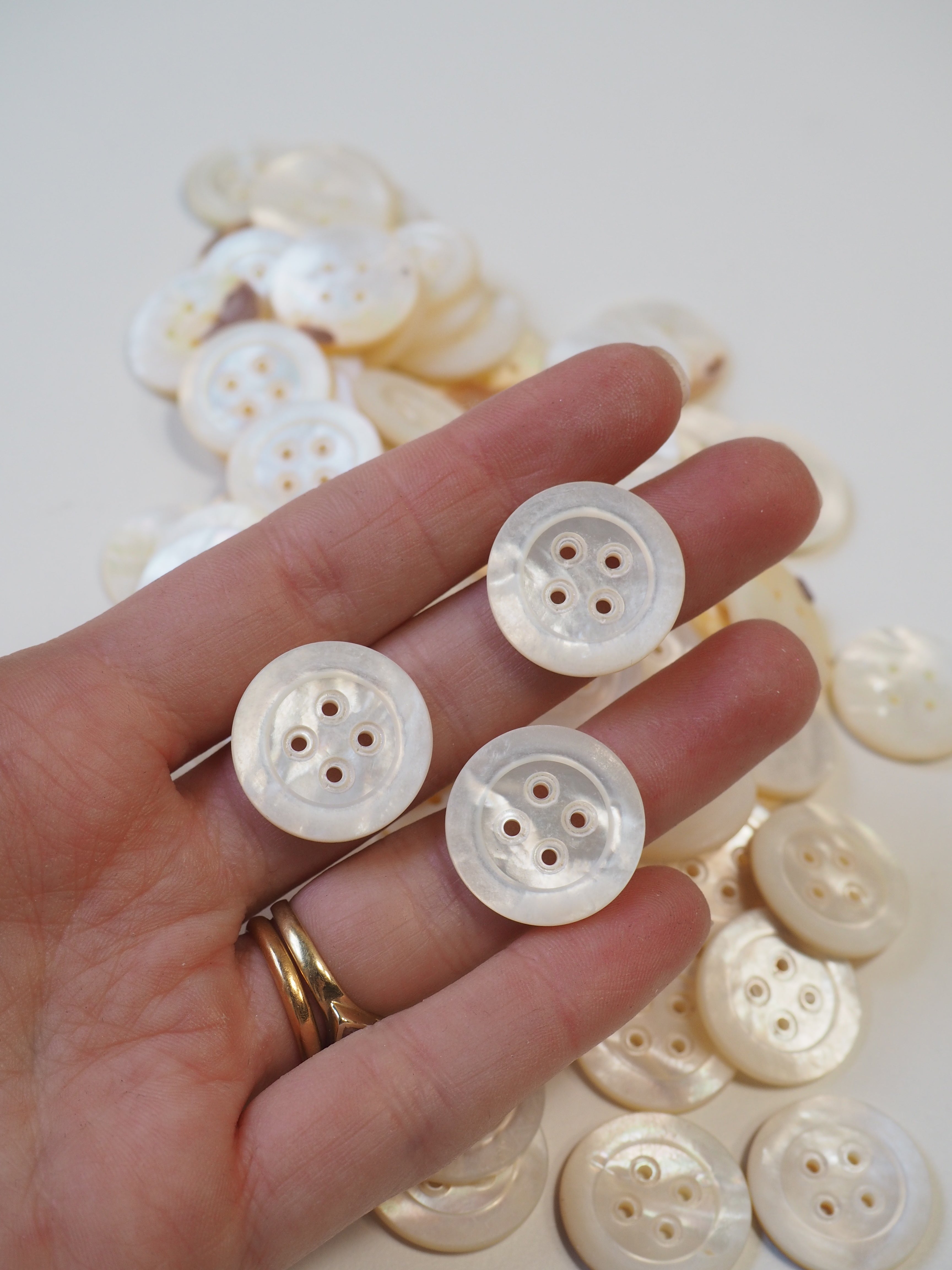 Square White Pearl Shell 11/16 Buttons, Pack of 5. #BN658 – The