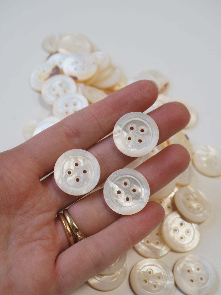 Pearl Buttons with multi pack