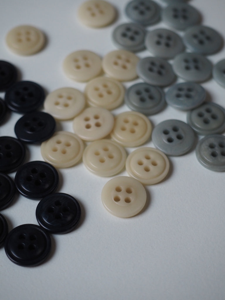 FOLK Rounded-rim Corozo Buttons 12mm/18L