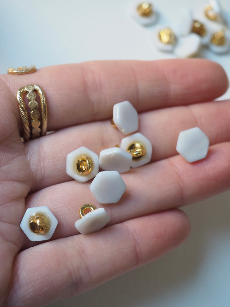 Mother of Pearl Shank Buttons
