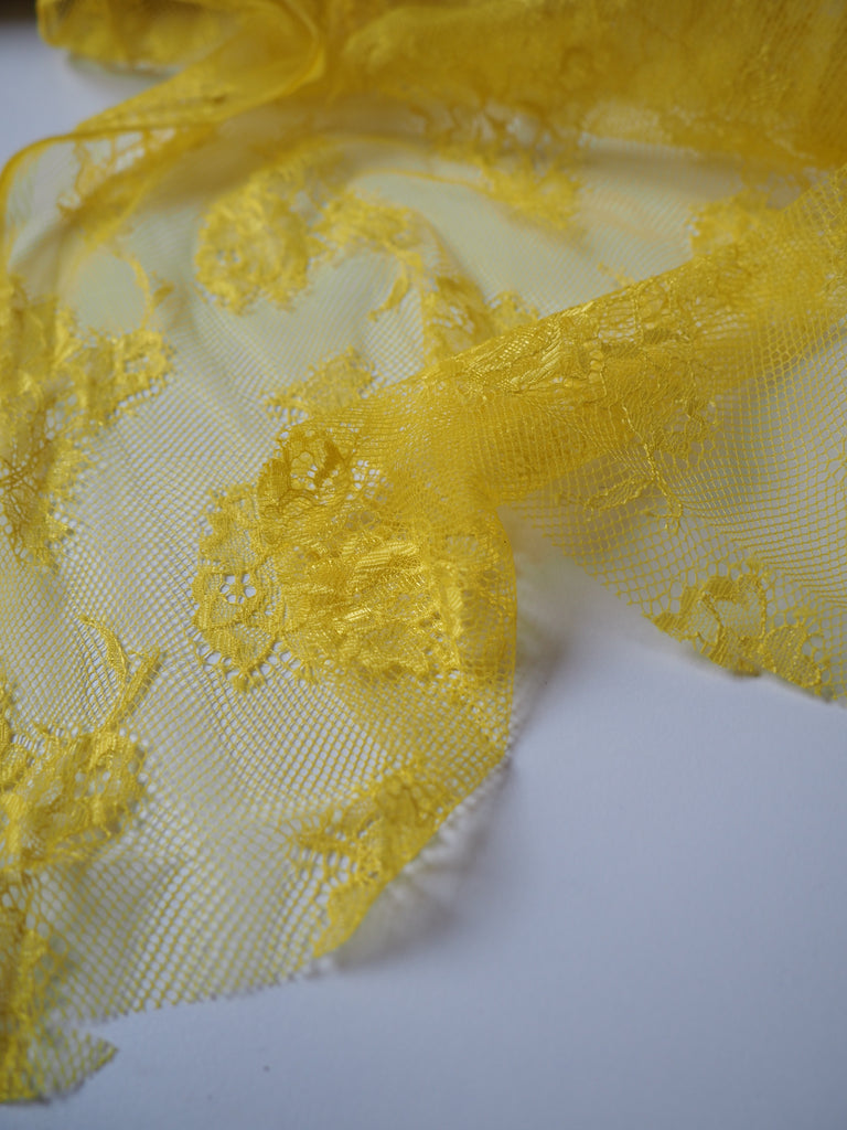 Buttercup Chantilly Lace
