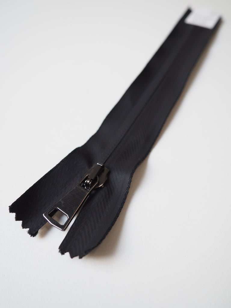 Black Plastic Coated Zips