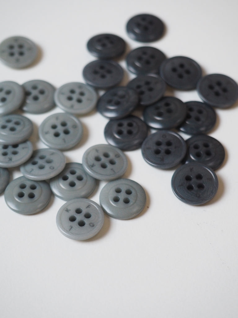 FOLK Engraved Rimmed Corozo Buttons 13mm/20L
