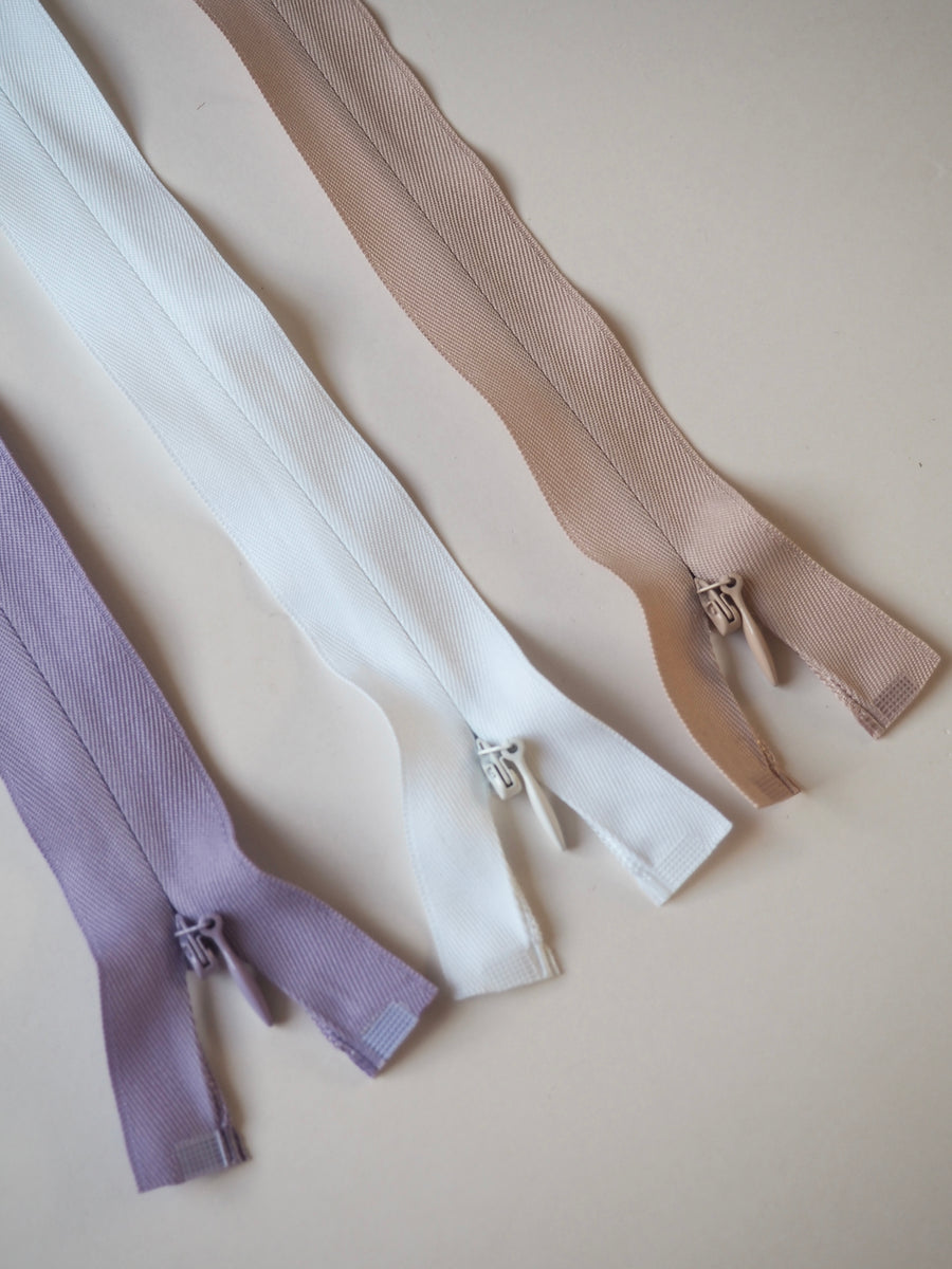 60cm/23.5inch Wide Invisible Open Ended Zips – The New Craft House