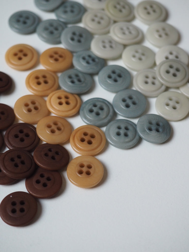 FOLK Rounded-rim Corozo Buttons 13mm/20L